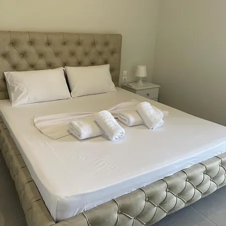 Appartement Santa Saranda Pllake